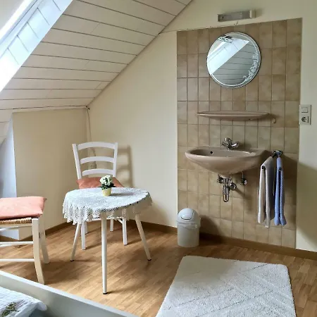 Bed & Breakfast Gaestehaus Hoffmann Farschweiler