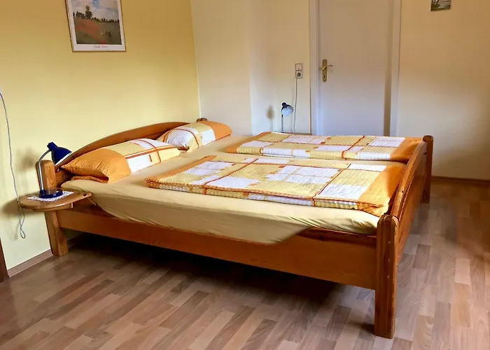 Bed & Breakfast Gaestehaus Hoffmann Farschweiler