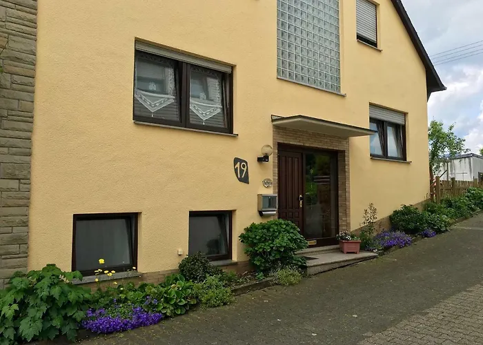 Bed & Breakfast Gaestehaus Hoffmann Farschweiler